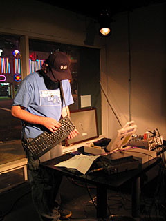 Nullsleep performs.  2003 12 11, image 06 of 44.