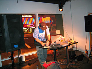 Nullsleep performs.  2003 12 11, image 14 of 44.