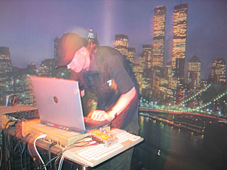 Psilodumputer performs, 2004 11 18, image 34 of 54.