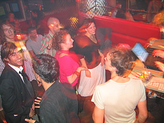 The crowd enjoys, 2004 11 18, image 47 of 54.